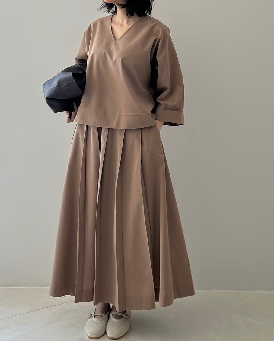Linen blend V neck skirt set