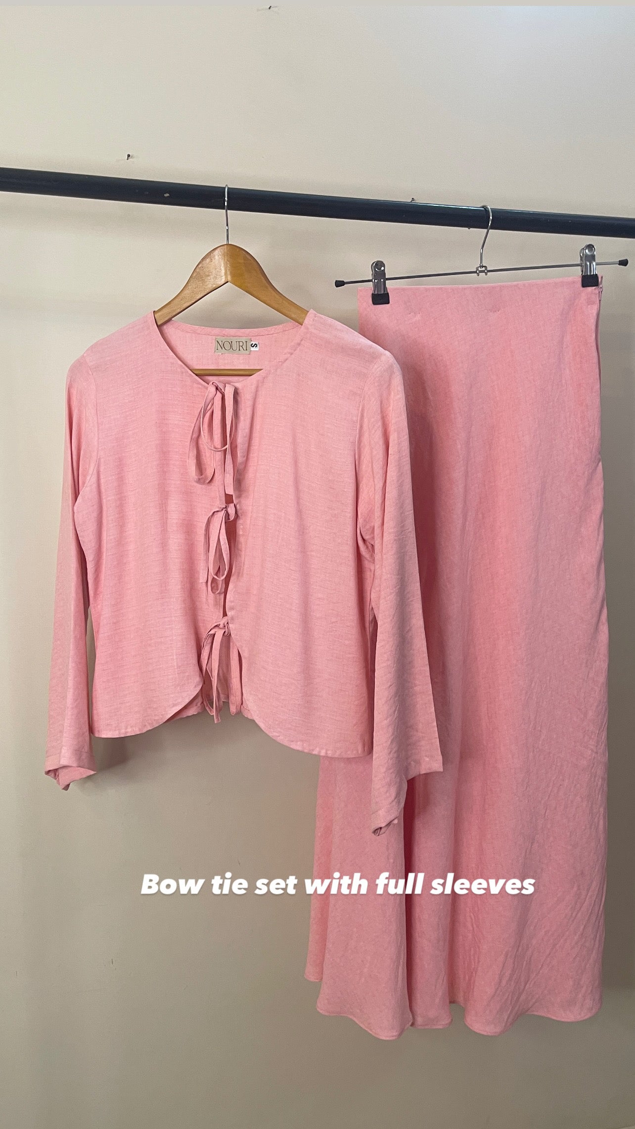 Pink bow tie skirt set